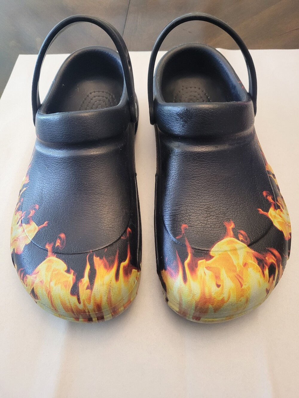Unisex Crocs  Men's (10) Women's (12) Black Flame Crocs - Comfortable - Picture 2 of 8